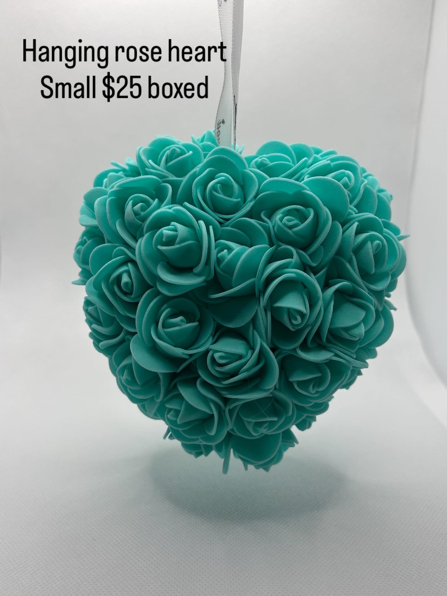 Hanging Rose Heart Green Small