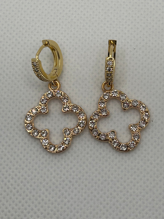 Clover Diamond and gold earrings
